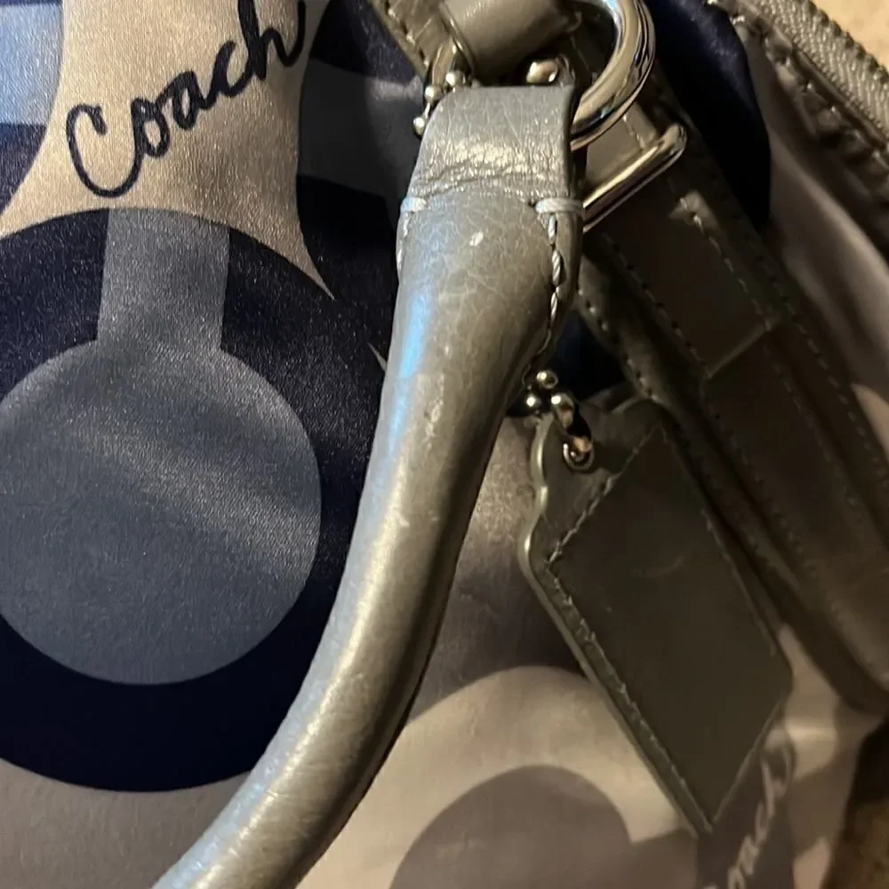 COACH OP ART BLUE WITH BLUE INTERIOR GOOD CONDITION